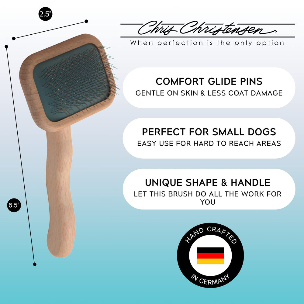 Chris Christensen Mark I Slicker with stainless steel pins delivers smooth detangling across fur