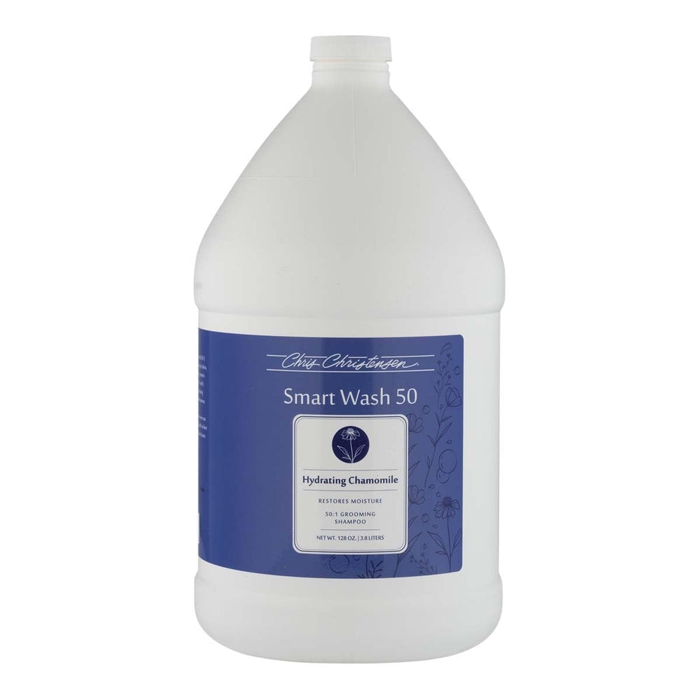 Chris Christensen SmartWash50 bottle pour shows easy dilution for mobile grooming