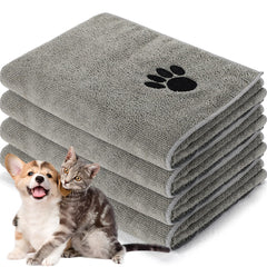Chumia 4pack dog towels soft microfiber closeup shows gentle drying after bath.