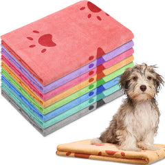 Chumia dog towel close-up shows absorbent microfiber texture for quick drying.