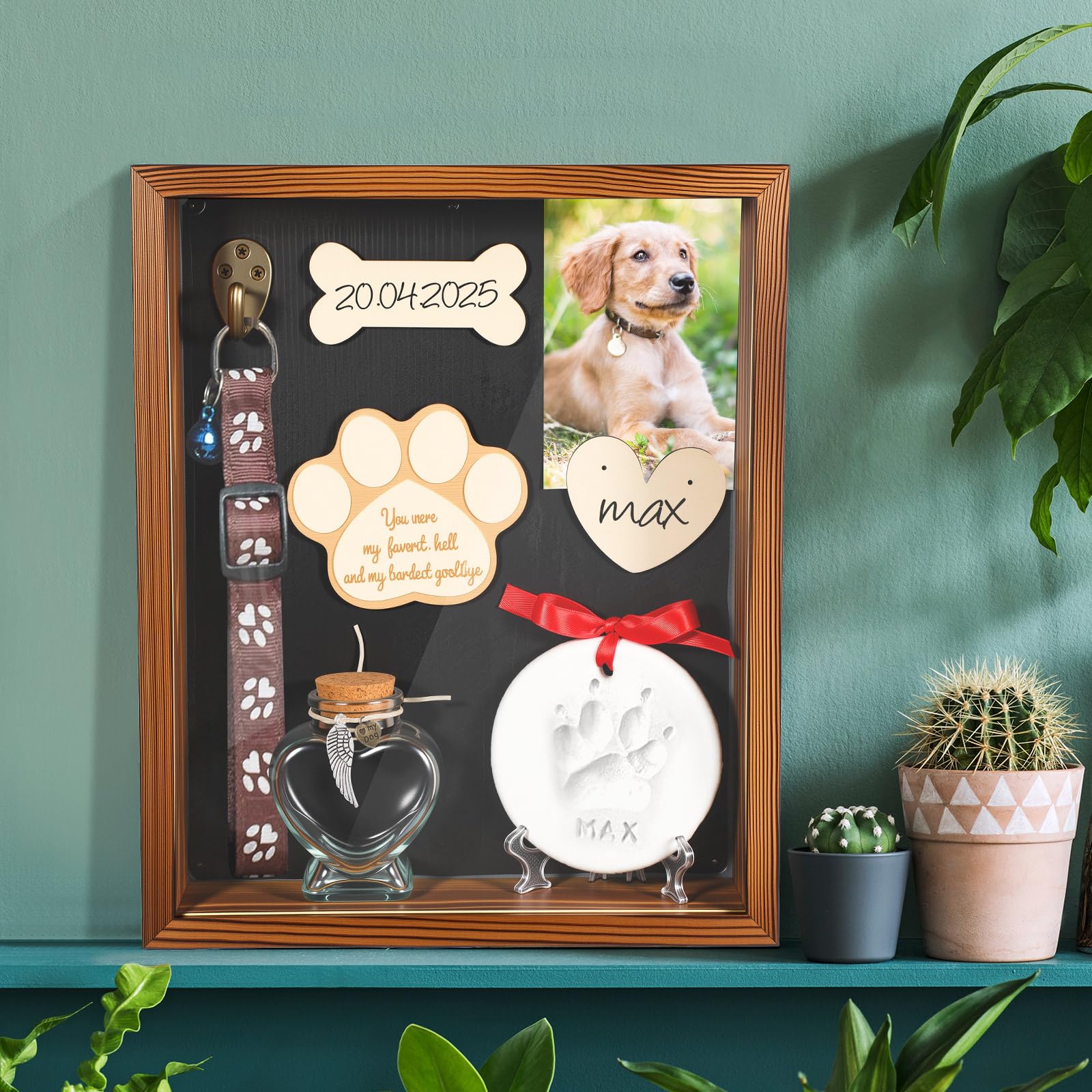 Chunful shadow box interior shows 6 cm depth for 3D keepsakes