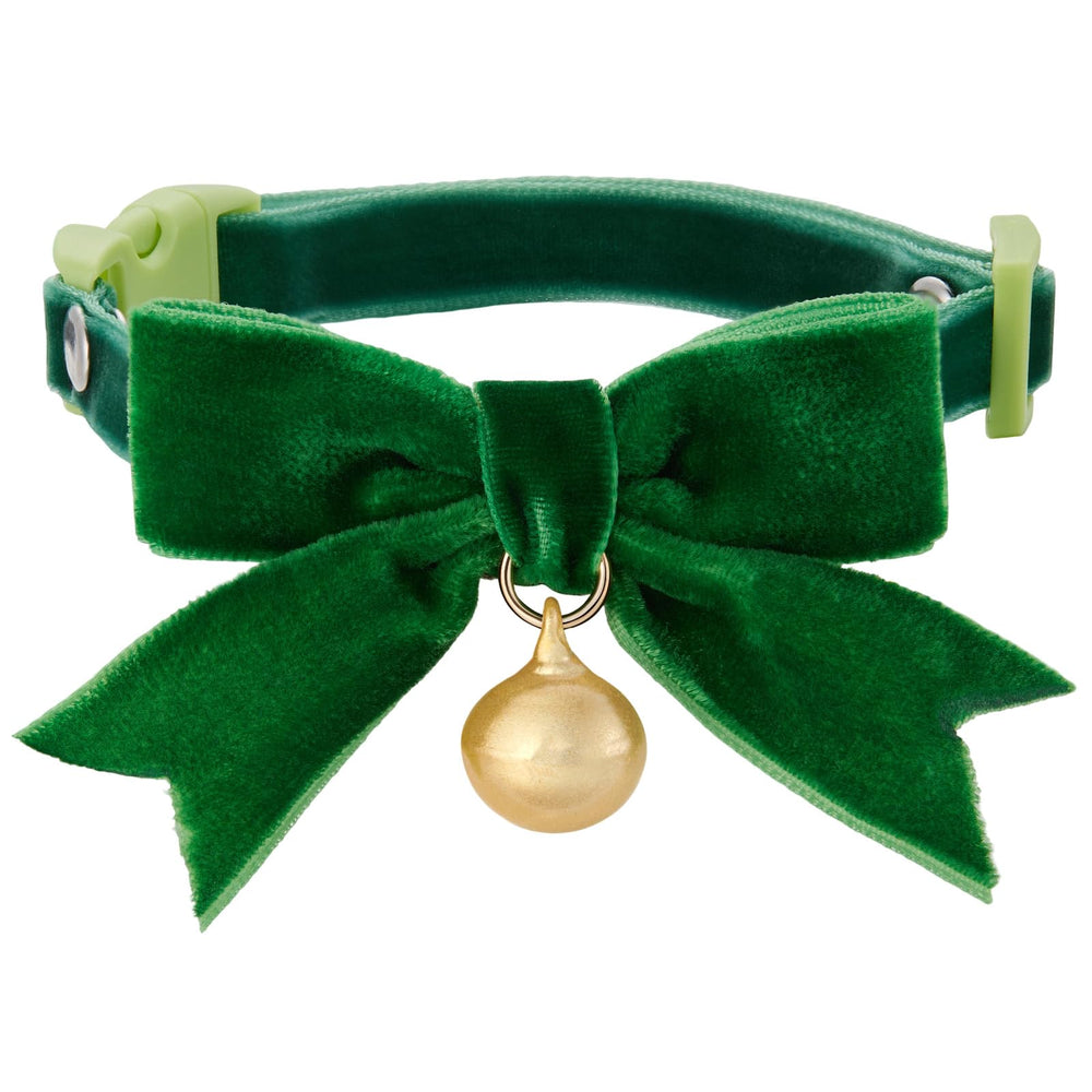 Cicy Bell Christmas collar in soft velvet provides all-day comfort for pets