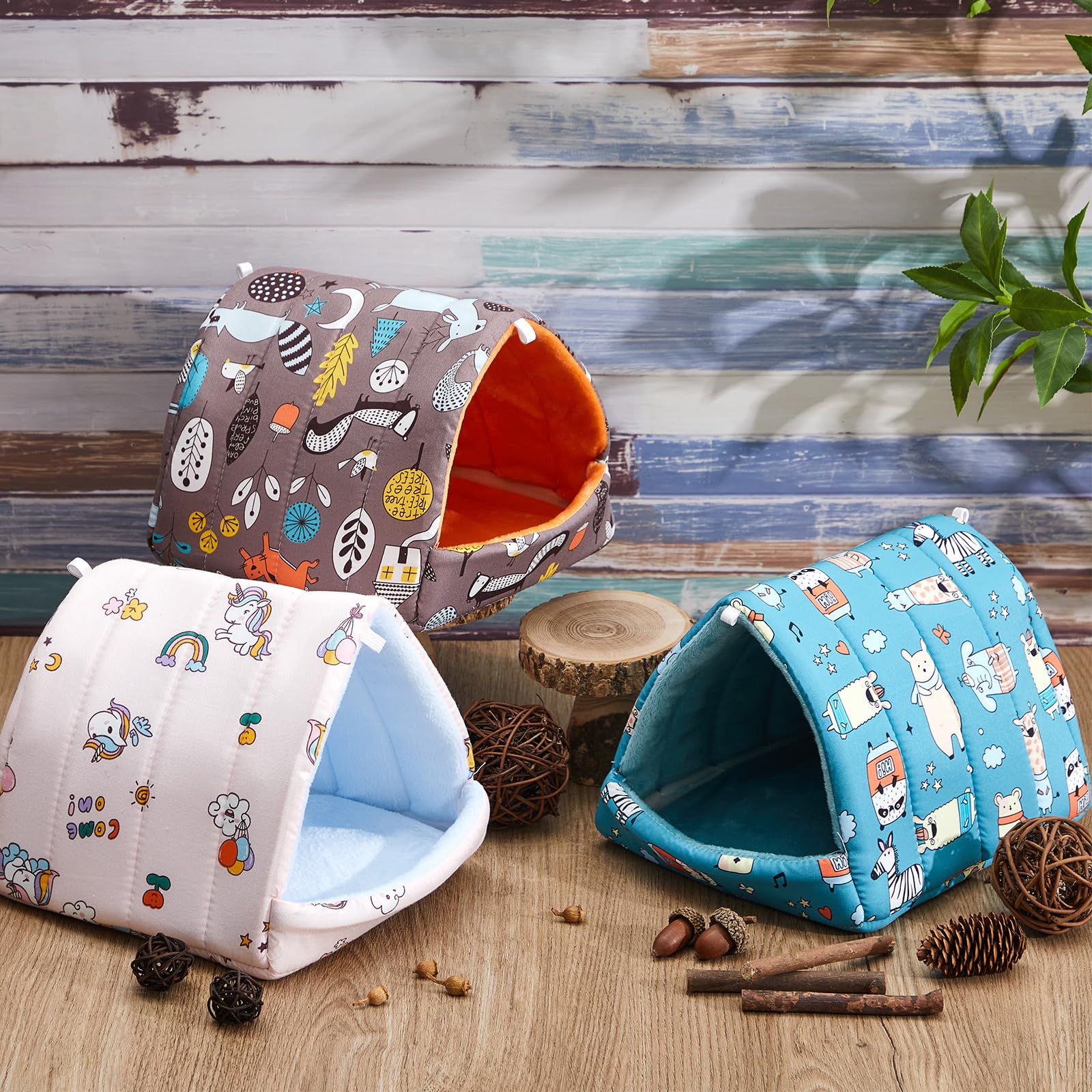 Cinnvoice guinea pig washable bed material close-up emphasizes durable, easy-care comfort.