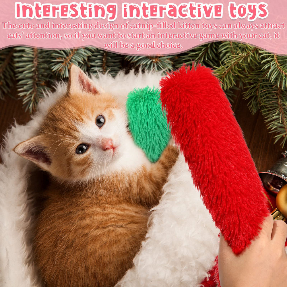 Civaner Christmas catnip toy helps reduce loneliness and promotes safe chewing.