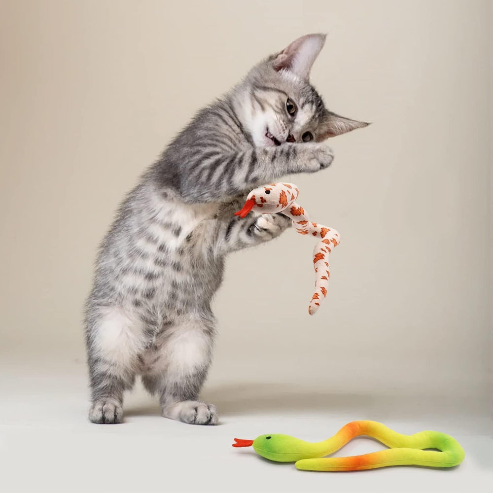 Ciyvolyeen 20inch snake cat toy extended showcases length for solo ambush games and shared fun.