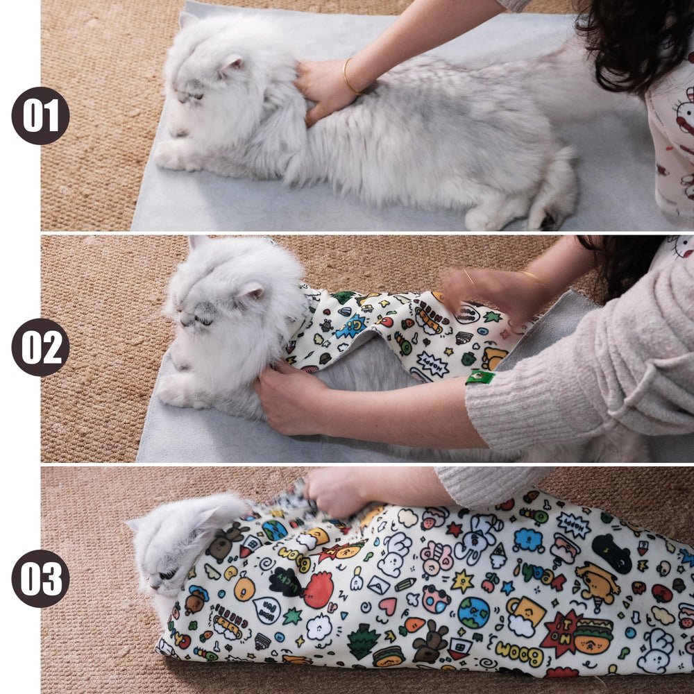 CKNCY cat-wrap-soft-microfiber uses gentle texture to reduce stress during care.