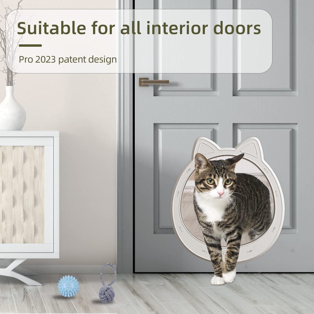 Classicmacher wide-entry opening supports smooth cat passage.