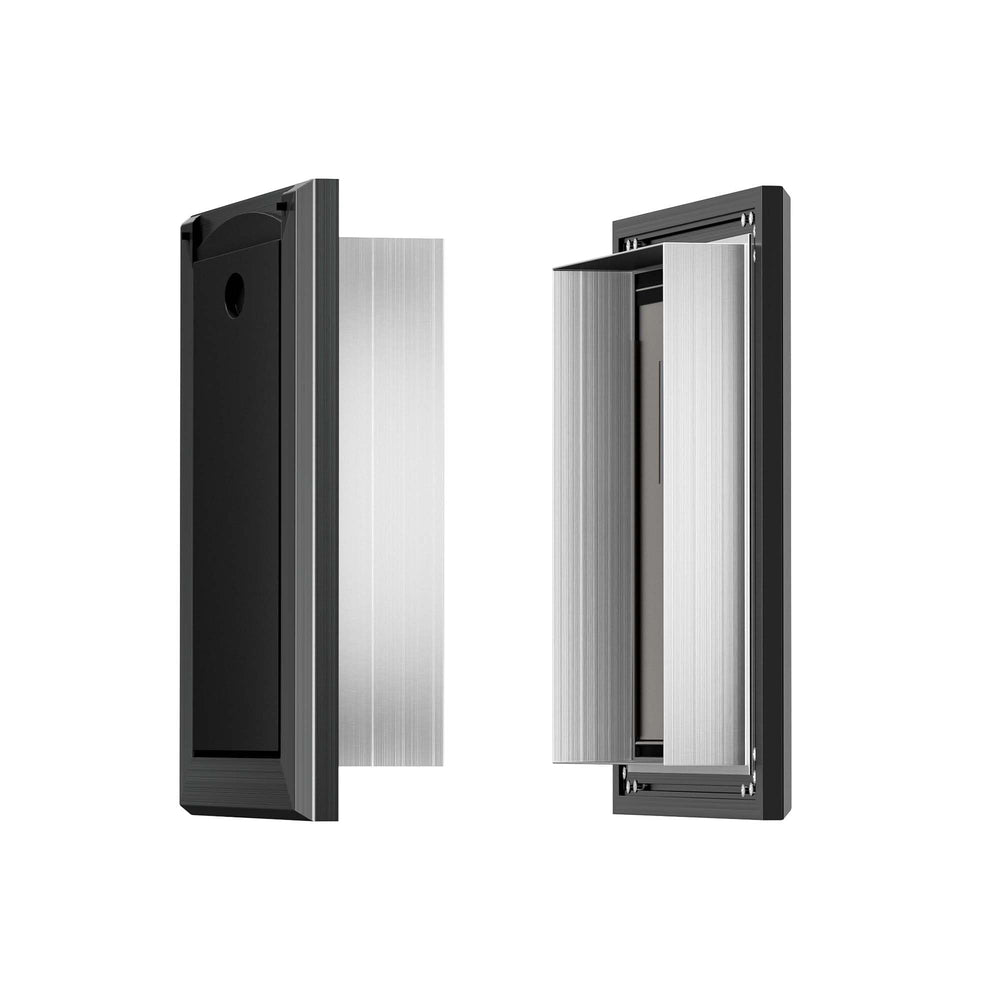 Classicmacher wind deflector system prevents drafts during chilly mornings.