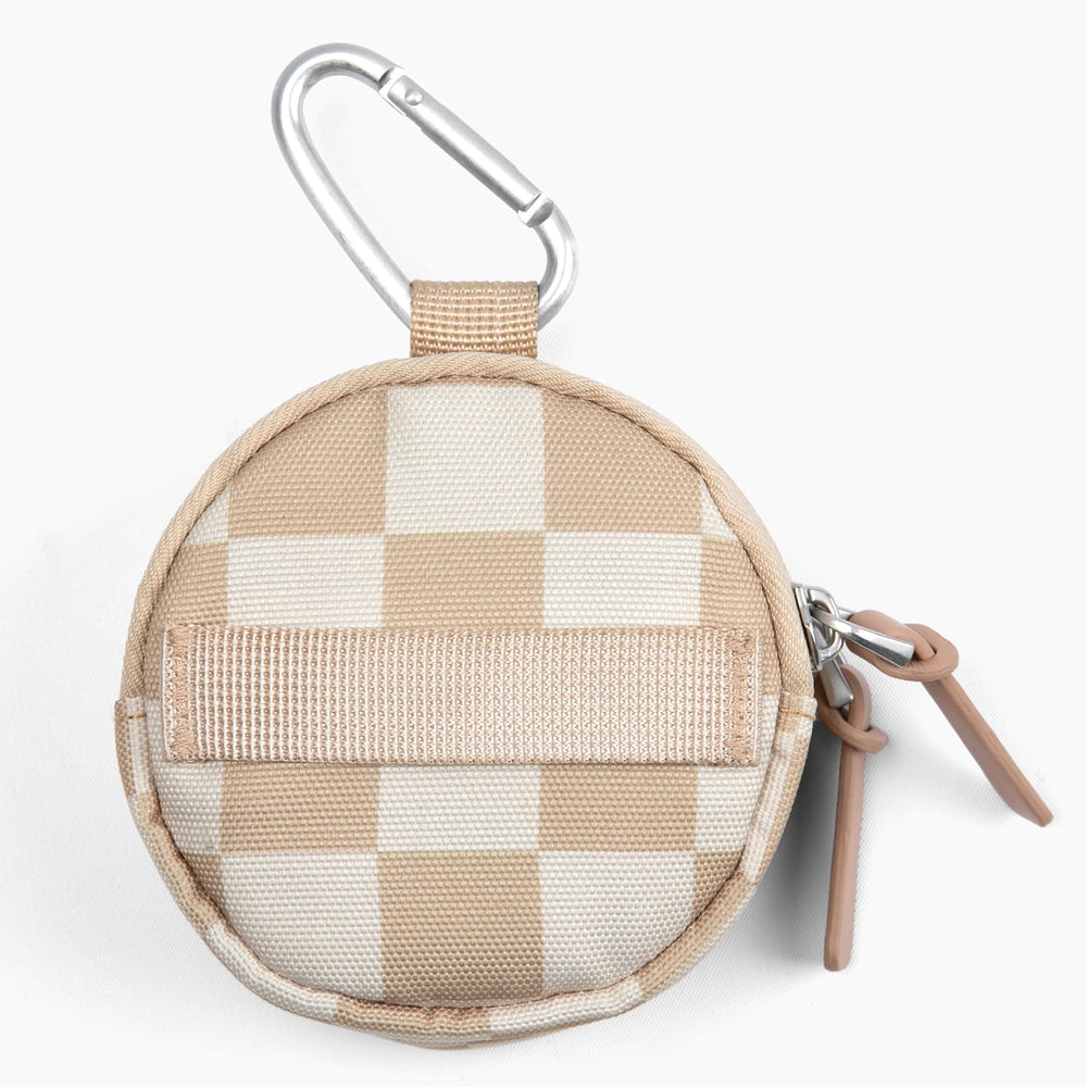 Cleverpup Snackpack back webbing strap enables a tidy, dangle-free carry