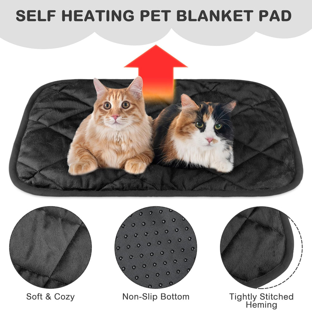 Clysee non-slip bottom keeps the mat secure during play and rest.