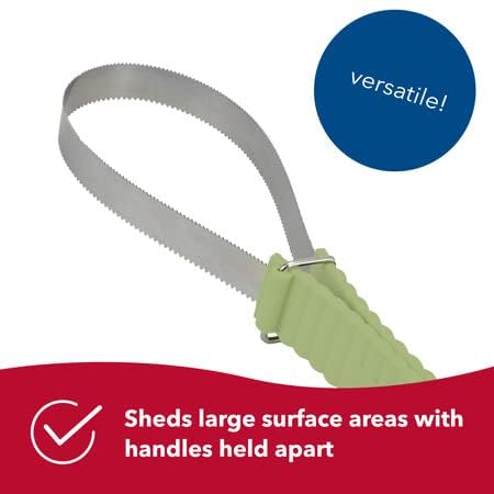 Coastal Pet Safari in-use with a small dog demonstrates targeted shedding