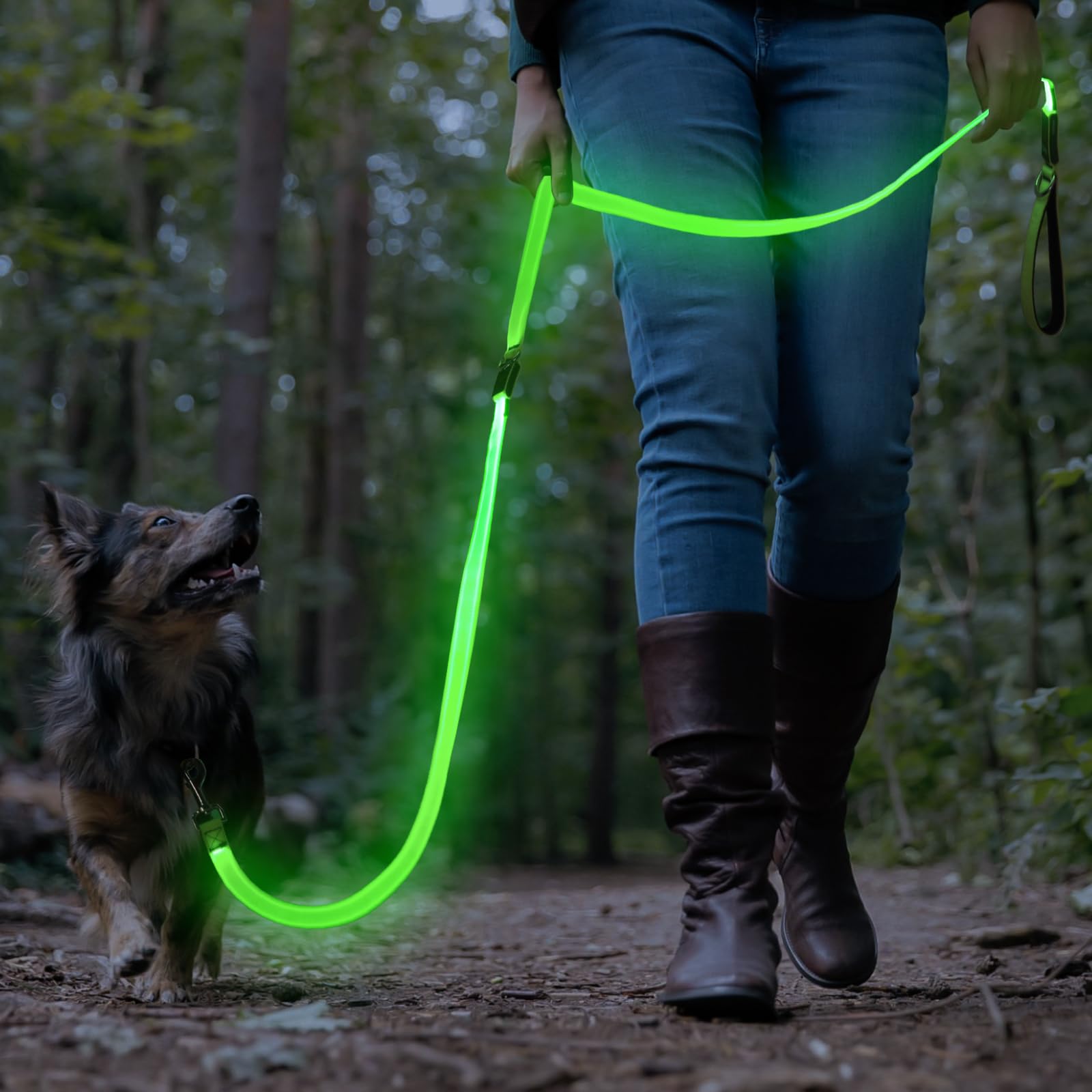 Colaseeme charging USB cable keeps the leash ready for use.