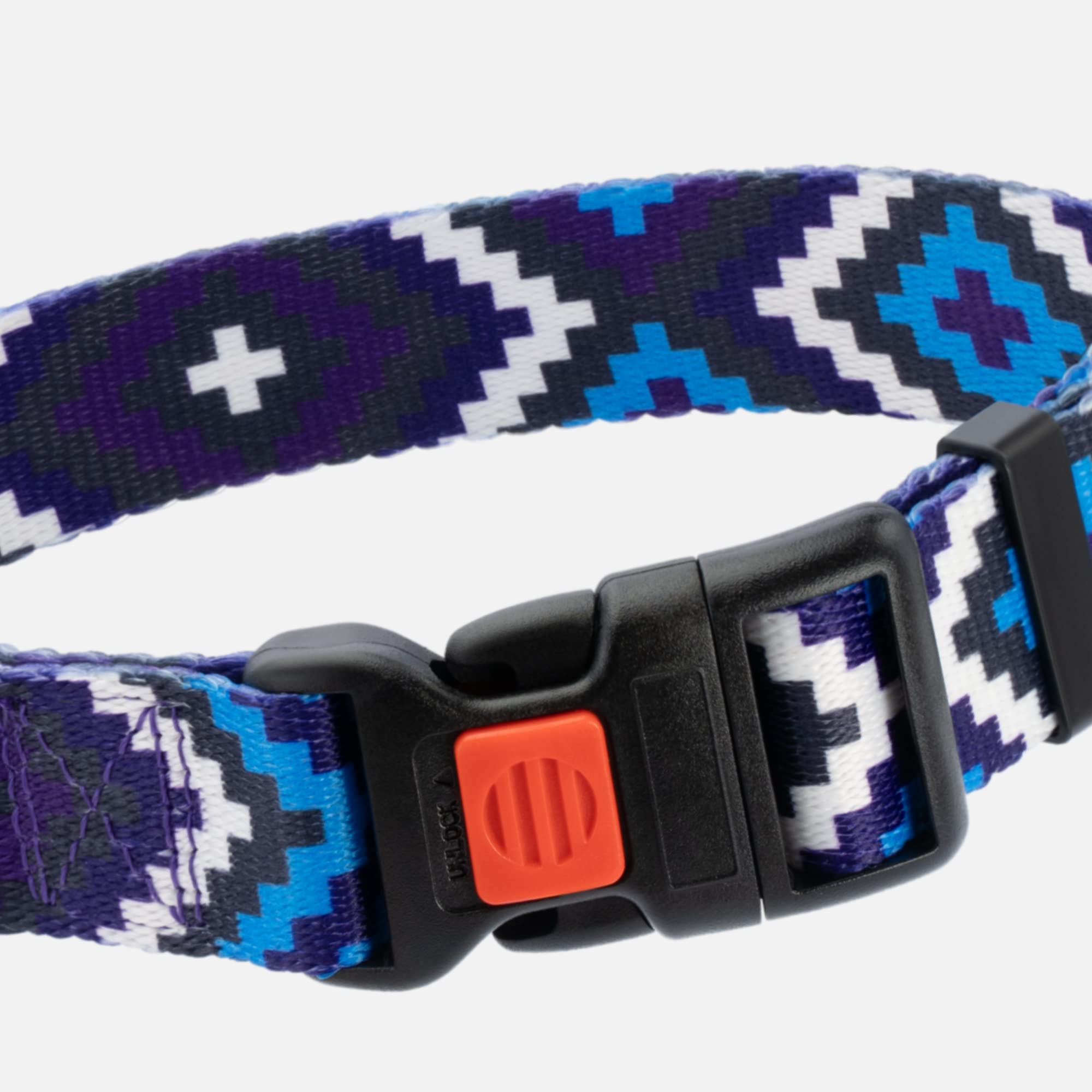 CollarDirect Aztec dog collar Ethnic Teal color on daily strolls