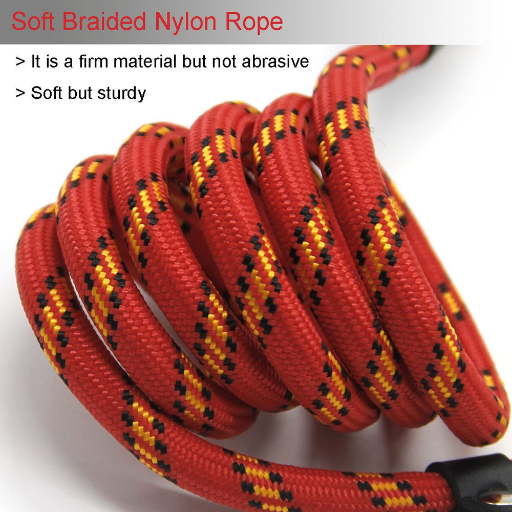 Coolrunner Red Brand adjustable slip lead in 2-in-1 collar mode for easy use.
