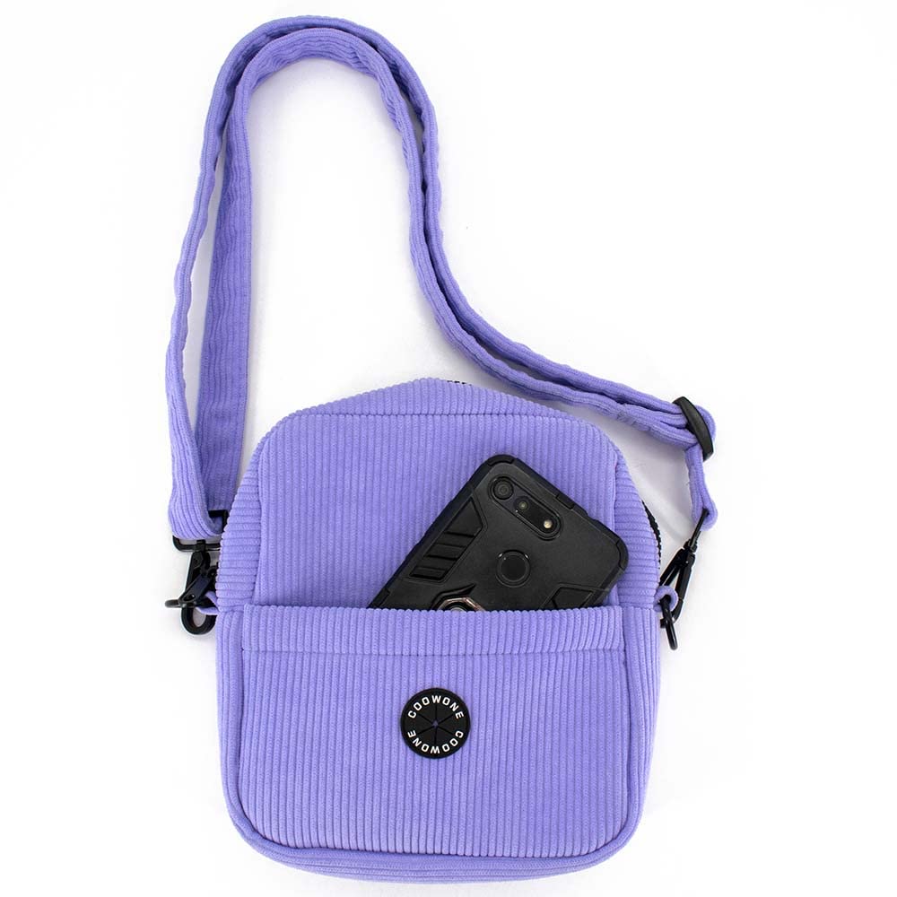 COOWONE dog treat pouch worn crossbody for secure, hands-free use