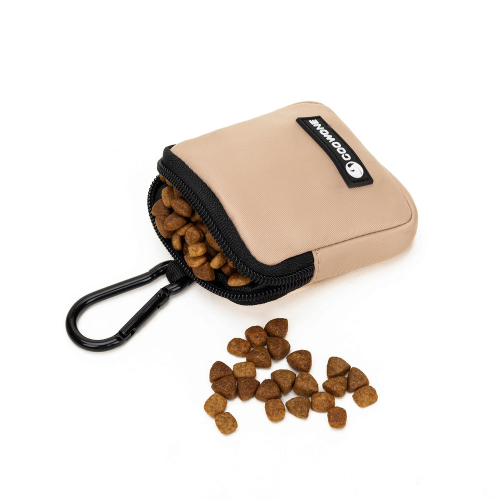 COOWONE dog treat pouch pocket-fit design fits jeans or jackets.