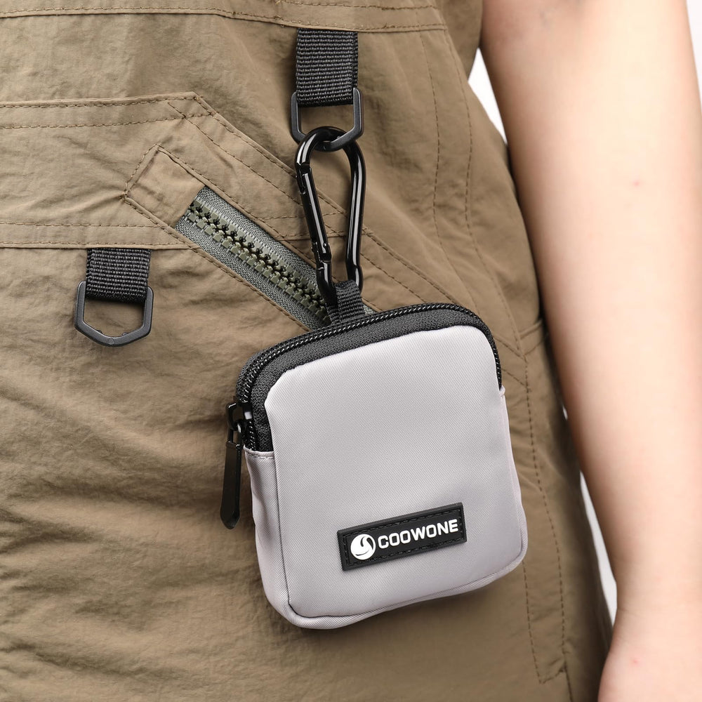 COOWONE dog treat pouch waterproof fabric keeps belongings dry on rainy walks