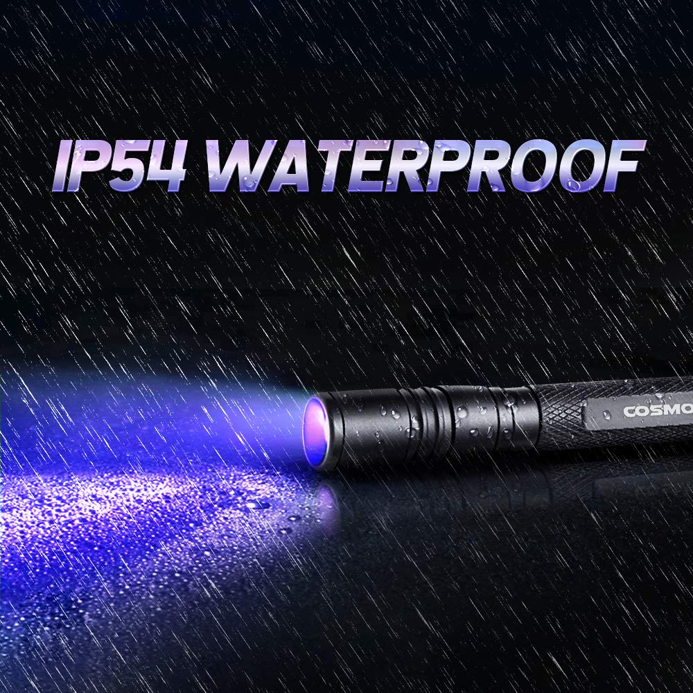 COSMOING UV flashlight compact-weight profile fits daily carry and travel.