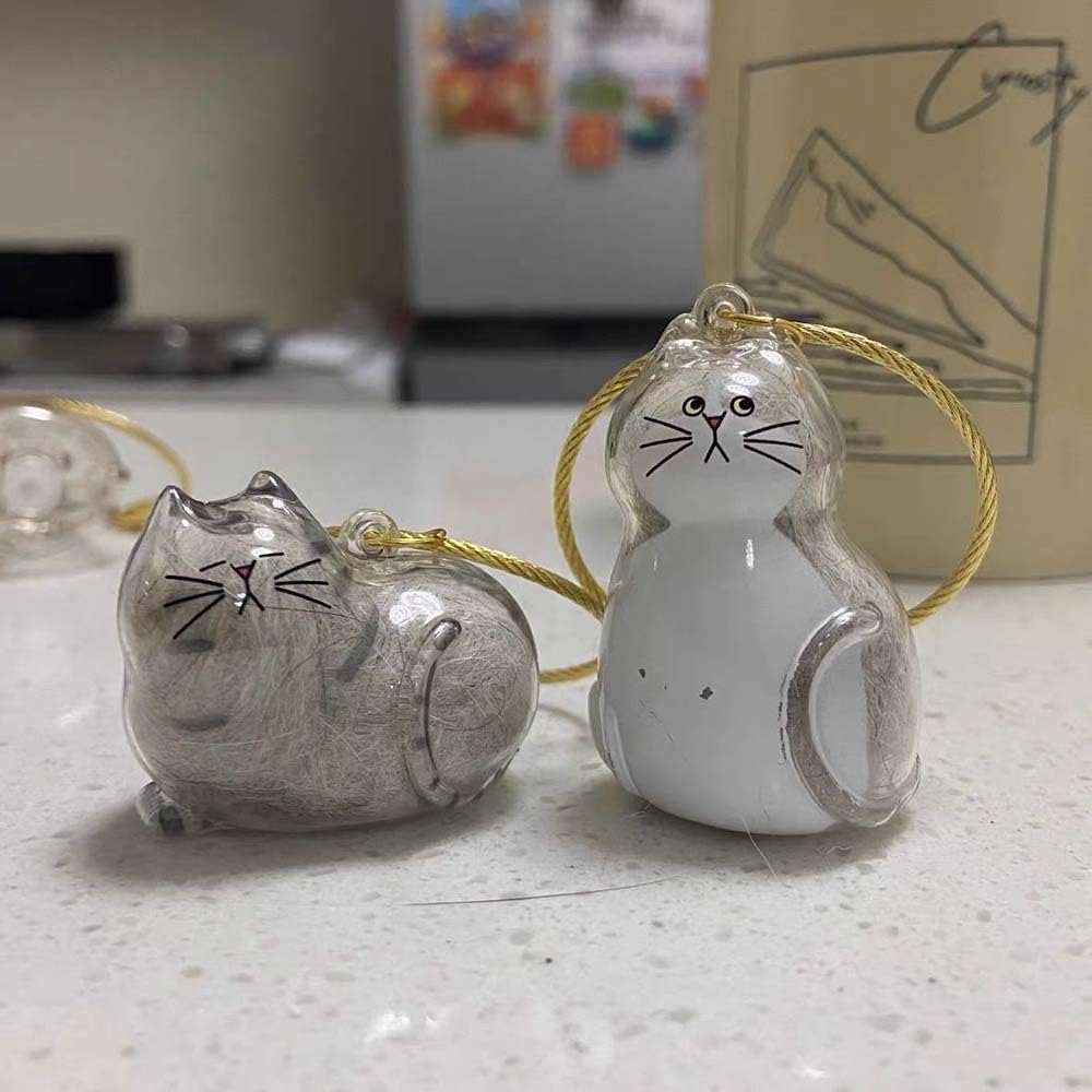 CTABHOM cat hair keychain worn as pendant honors your memories.