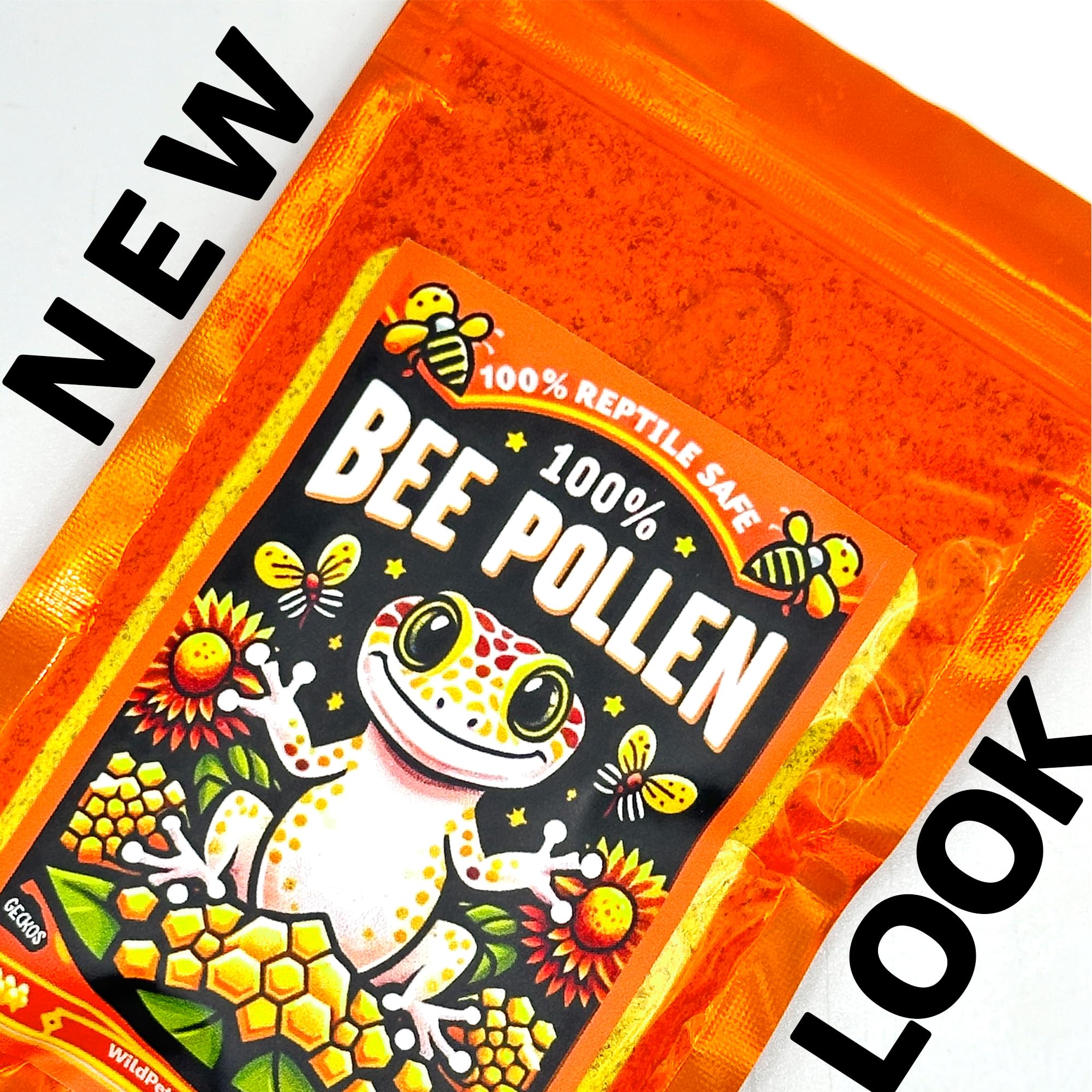CTWPets gecko treat dusting on feeder insects showcases a healthy enrichment option