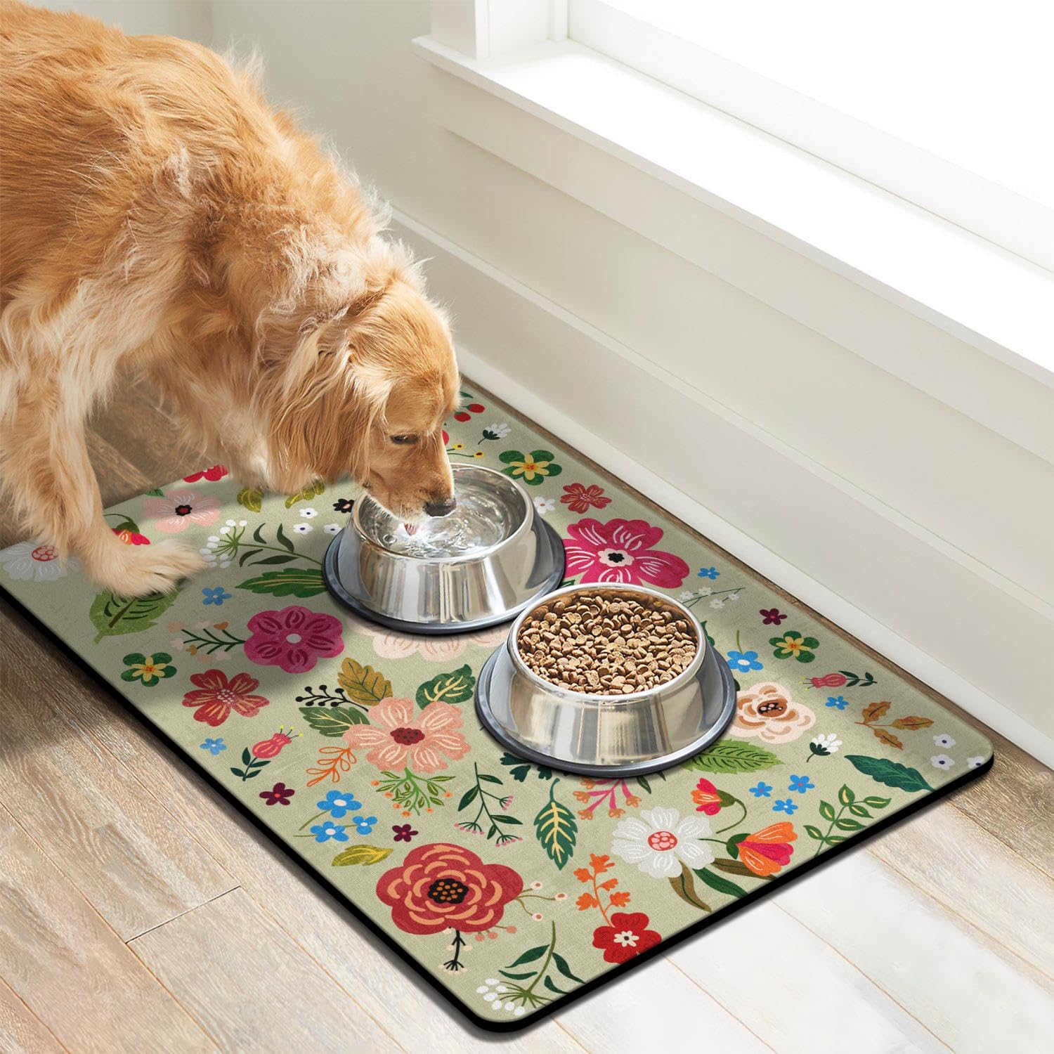Cuslnox eco pet mat anti-skid back keeps the mat in place during feeding.