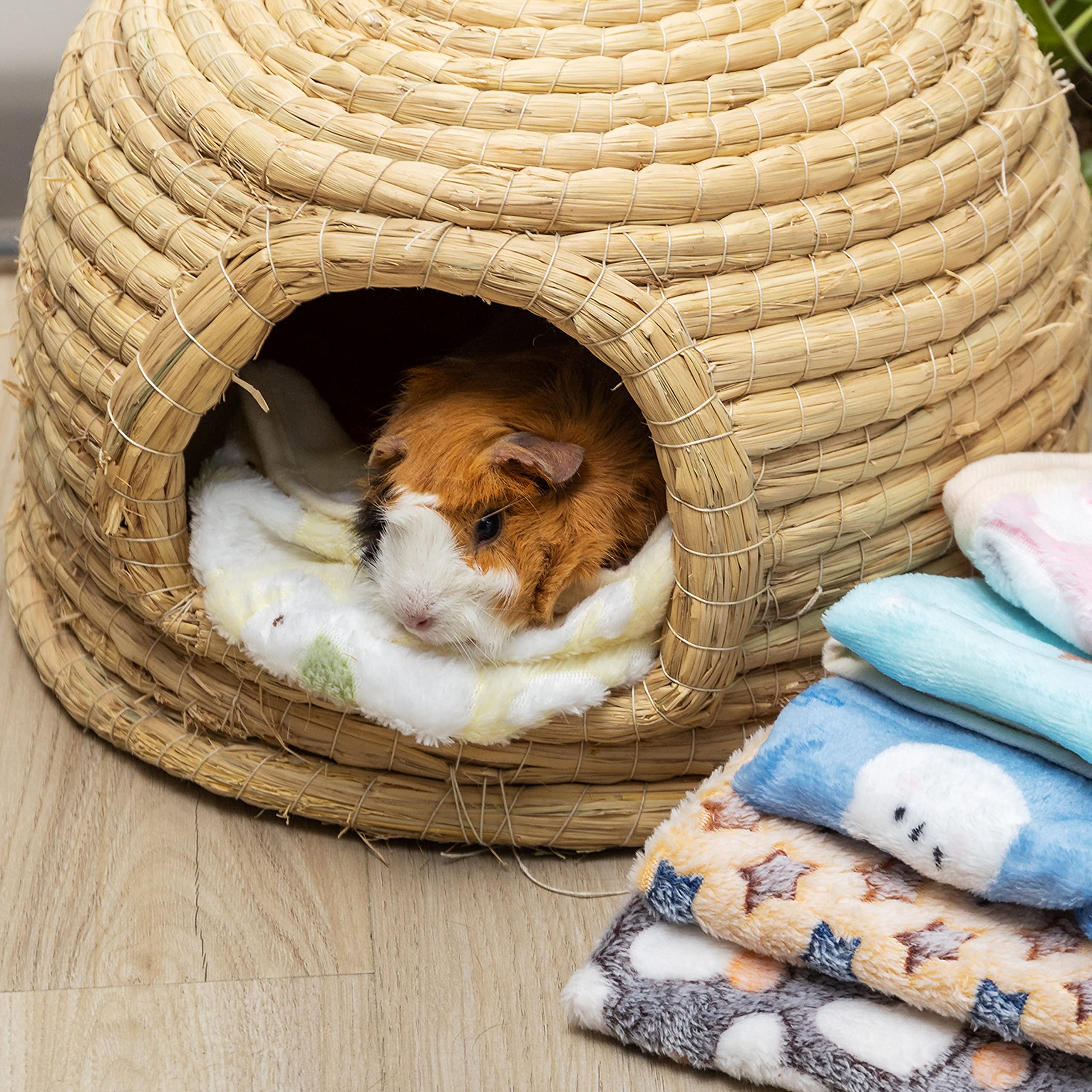 CUSOZWO guinea pig bedding mat grey love heart adds cute floor liner