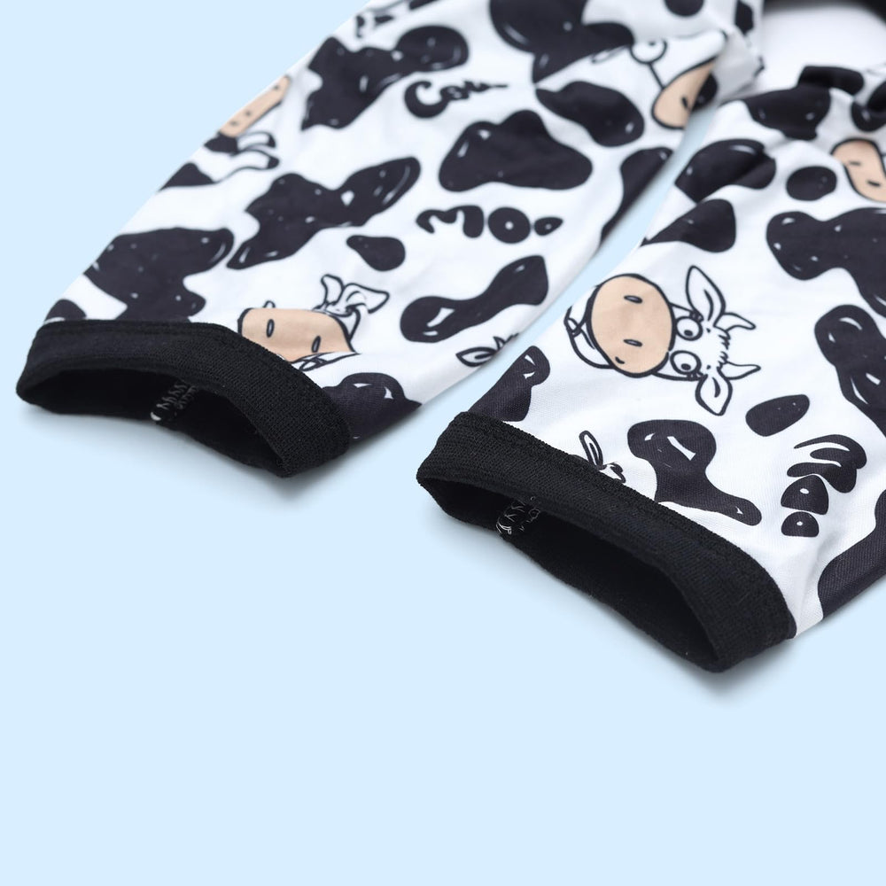 CuteBone breathable soft fabric dog pajamas texture suitable for all seasons