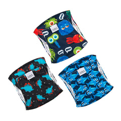 CuteBone dog diaper side closeup highlights waterproof exterior and soft lining for comfort.