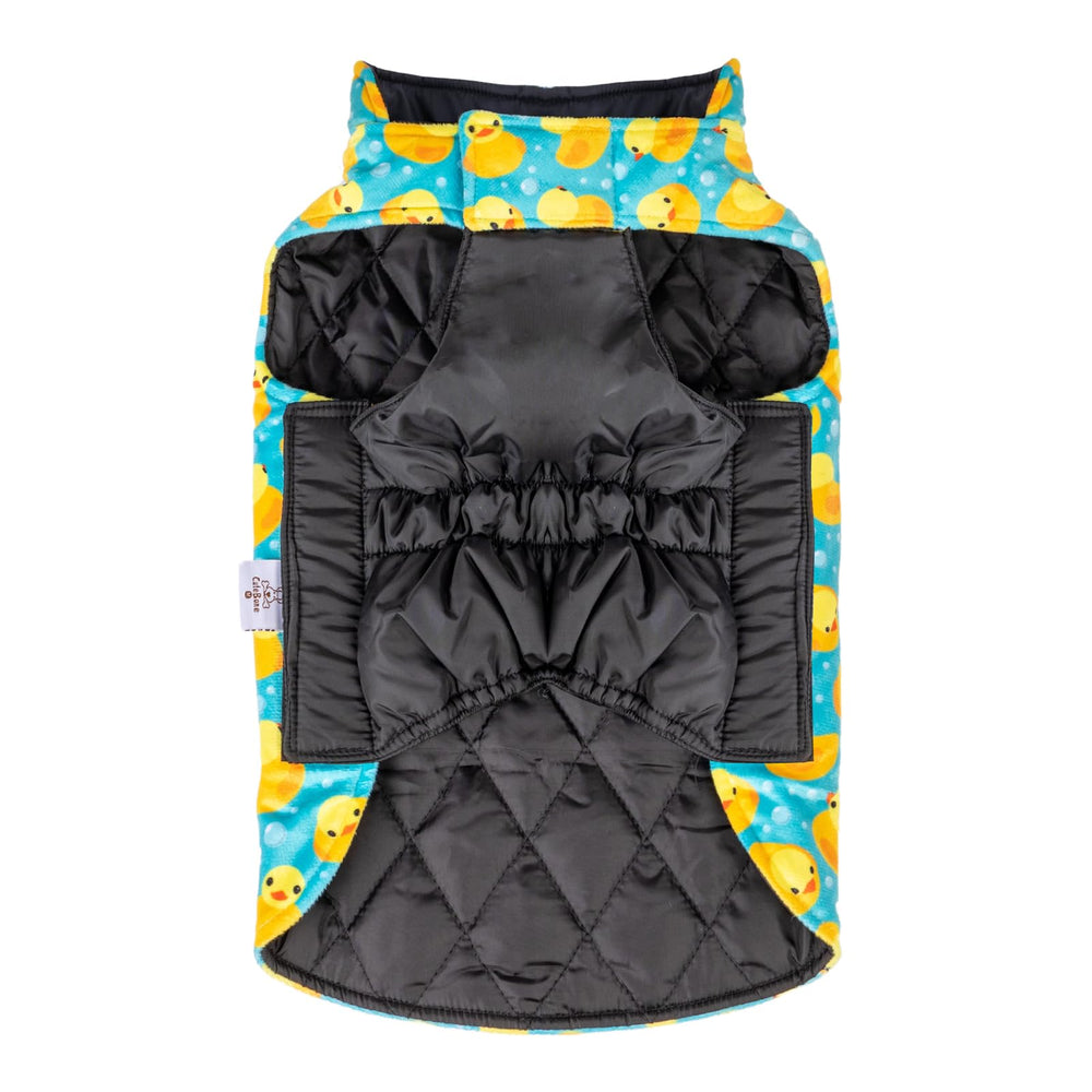 CuteBone winter dog jacket adjustable straps ensure secure fit for various dog shapes.