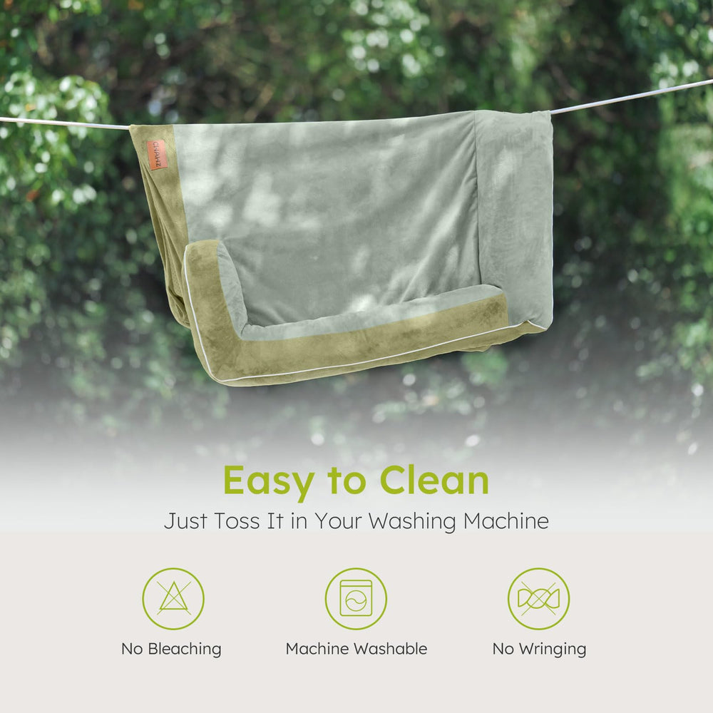 CWAWZ packaging indicates easy setup and transport for big dogs.