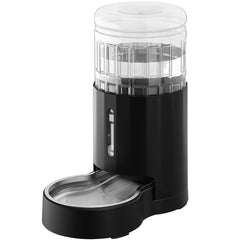 CZPET automatic water dispenser with 4L bowl provides a ready hydration station for pets.