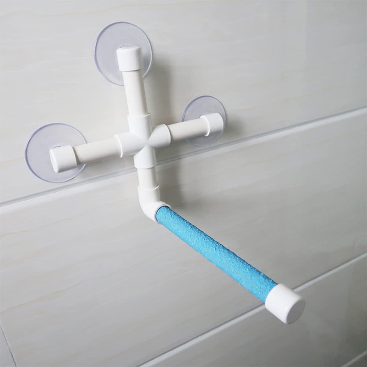 CZWESTC assorted-color bird perch adds color and comfort during baths.