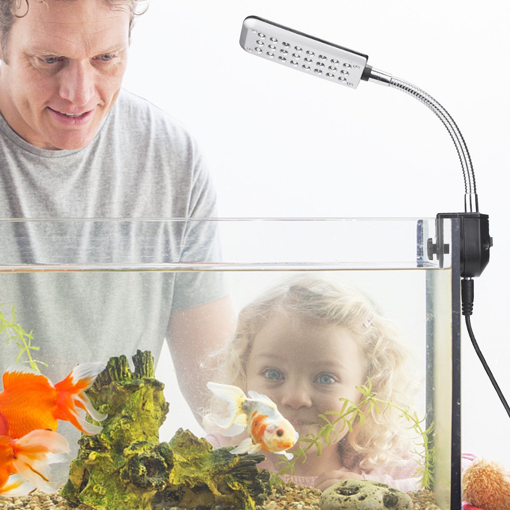 DaToo clip light with 360-degree adjust keeps your plants and décor highlight-ready