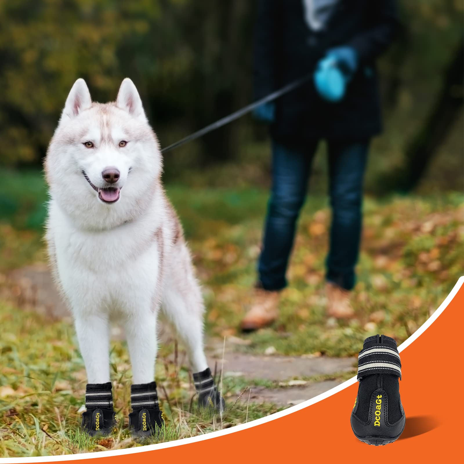 DcOaGt safe winter hiking on snow and rain with rugged traction.