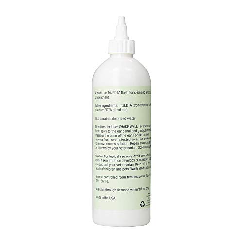 Dechra TrizEDTA Aqueous Flush being applied for effective ear cleaning and odor control