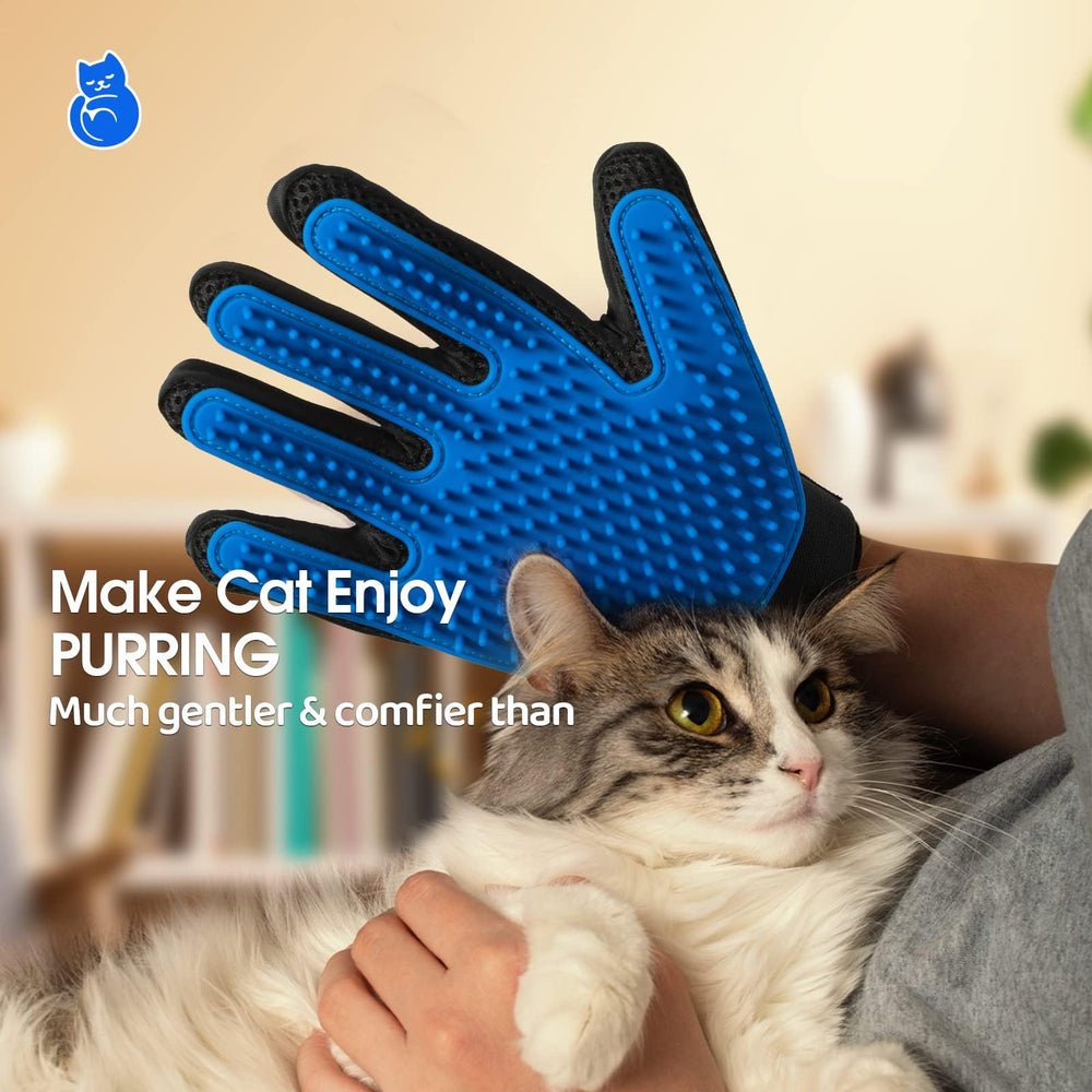 DELOMO grooming glove five-finger design reaching hard-to-reach places like tail.