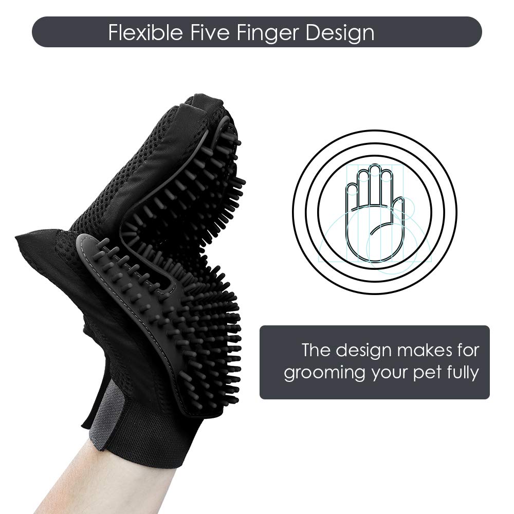 DELOMO glove during dog brushing session shows safe fur removal.