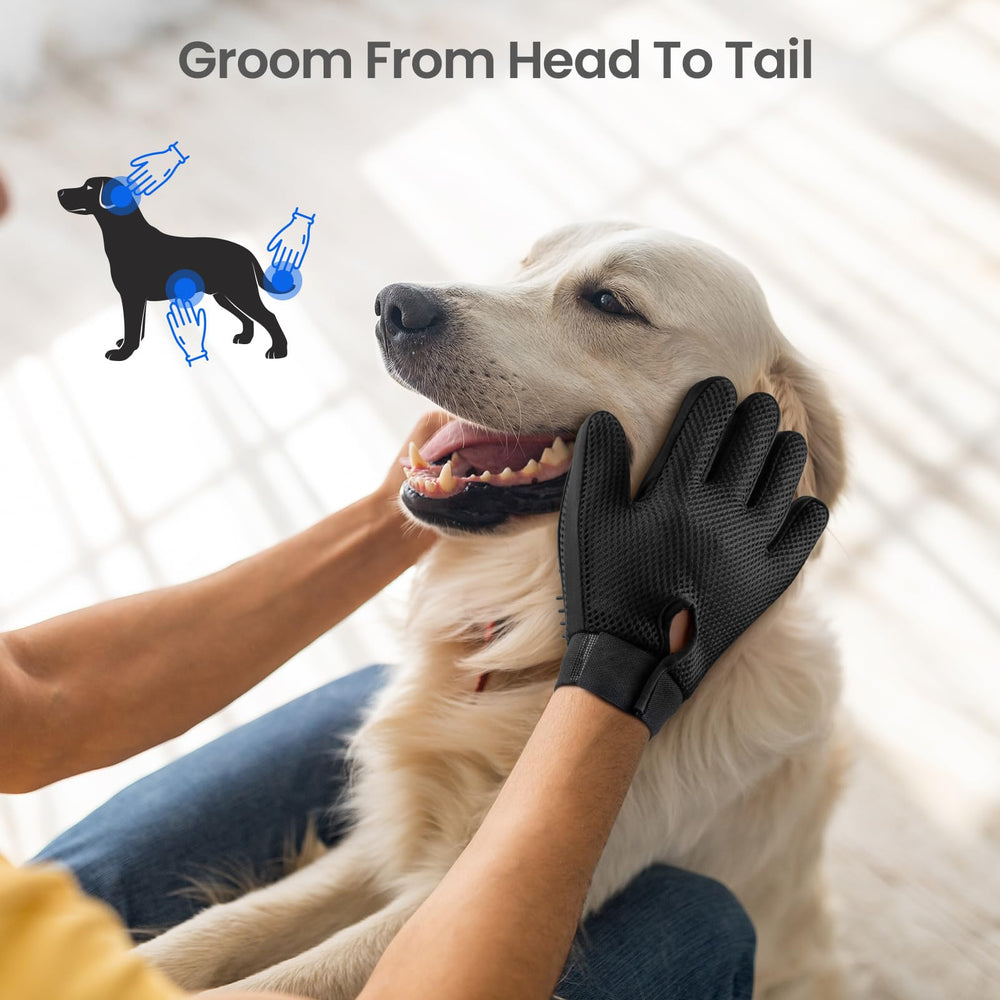 DELOMO Pet Hair Remover Glove used during bath time for deeper fur cleaning.