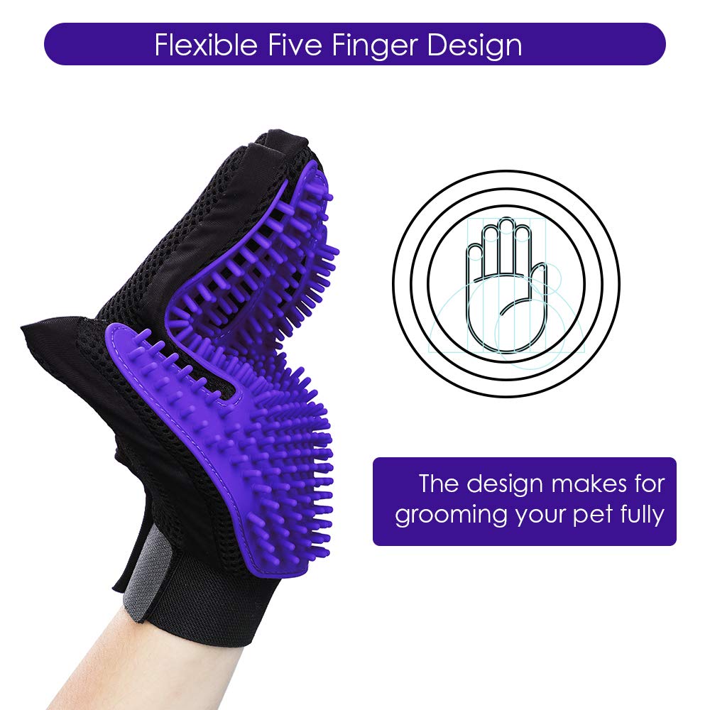 DELOMO glove during bath time provides gentle massage while cleaning fur.