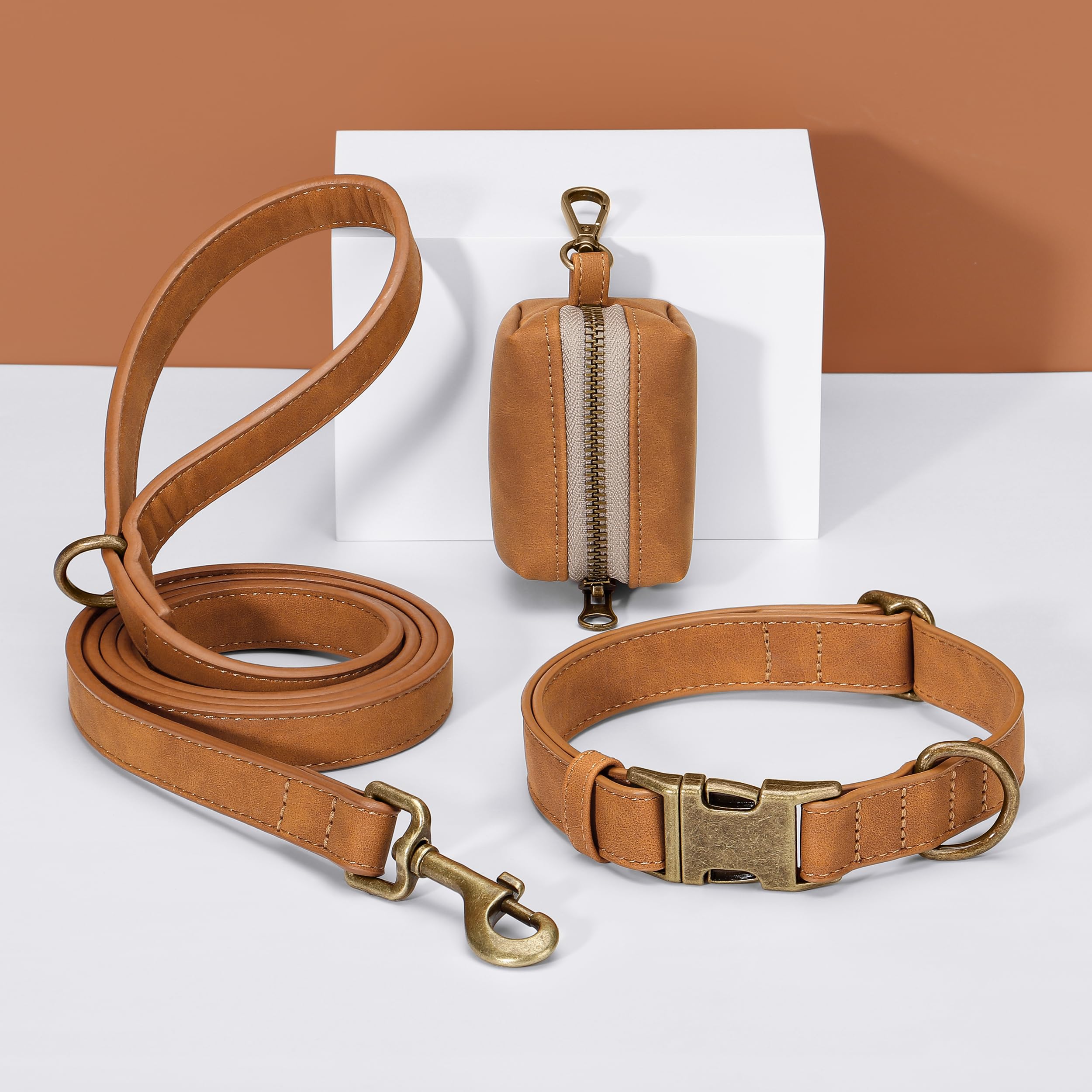 Didog Soft PU Leather Dog Collar close-up shows soft texture and skin-friendly comfort.