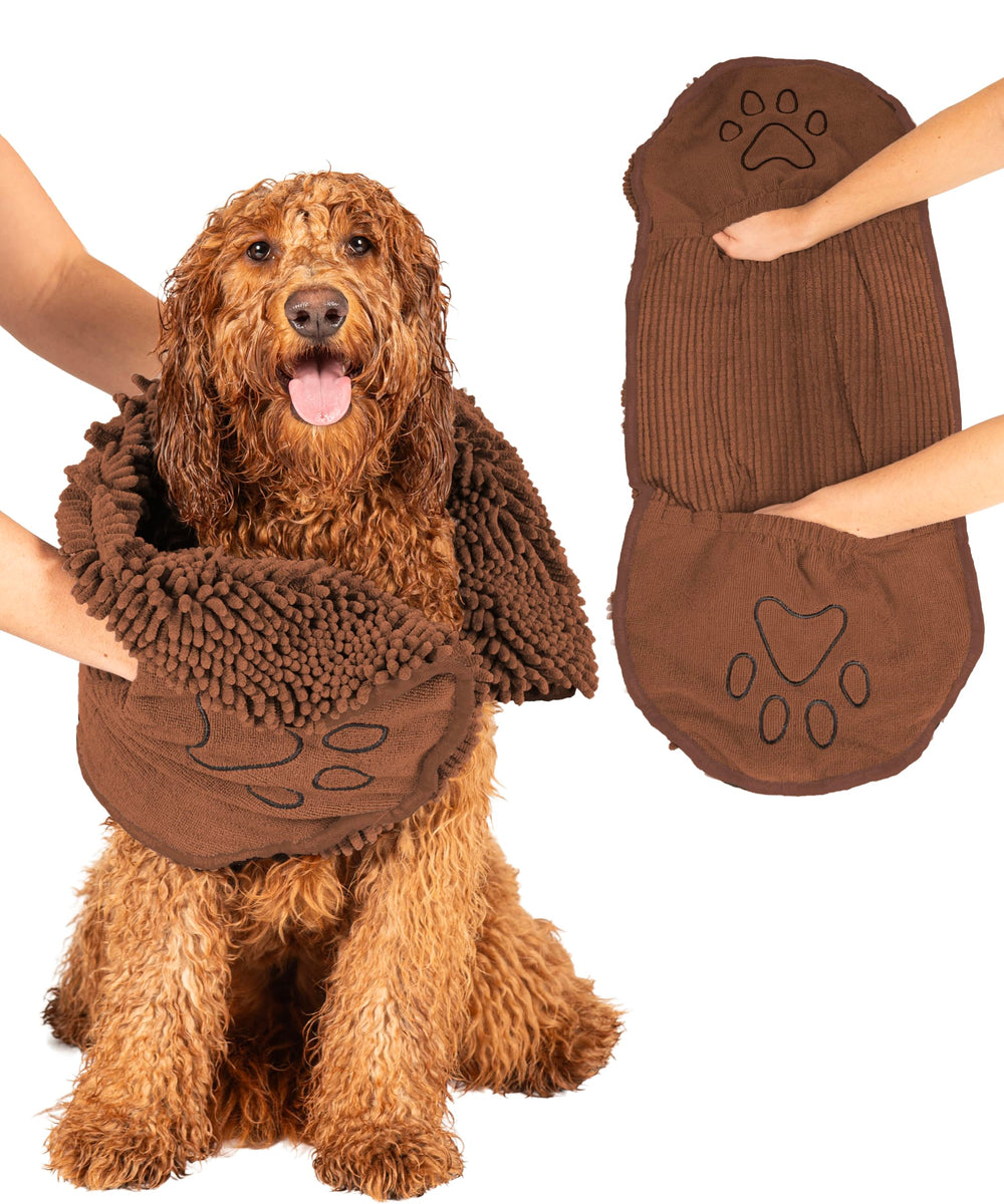 Dog Gone Smart Dirty Dog Shammy close-up showing ultra-absorbent microfiber for quick drying.