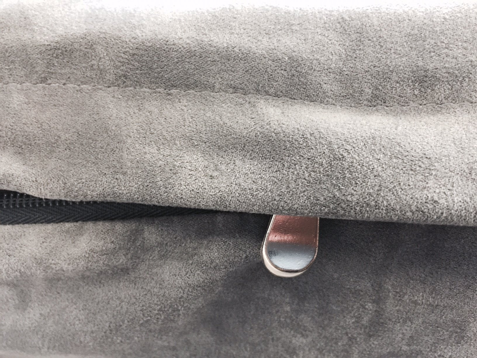 Dogbed4less XL crate-fit 48x30 compatibility for secure placement.