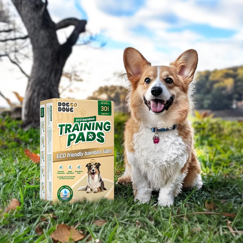 Doggo Doug 22x22 pad surface shows soft quick-dry design.