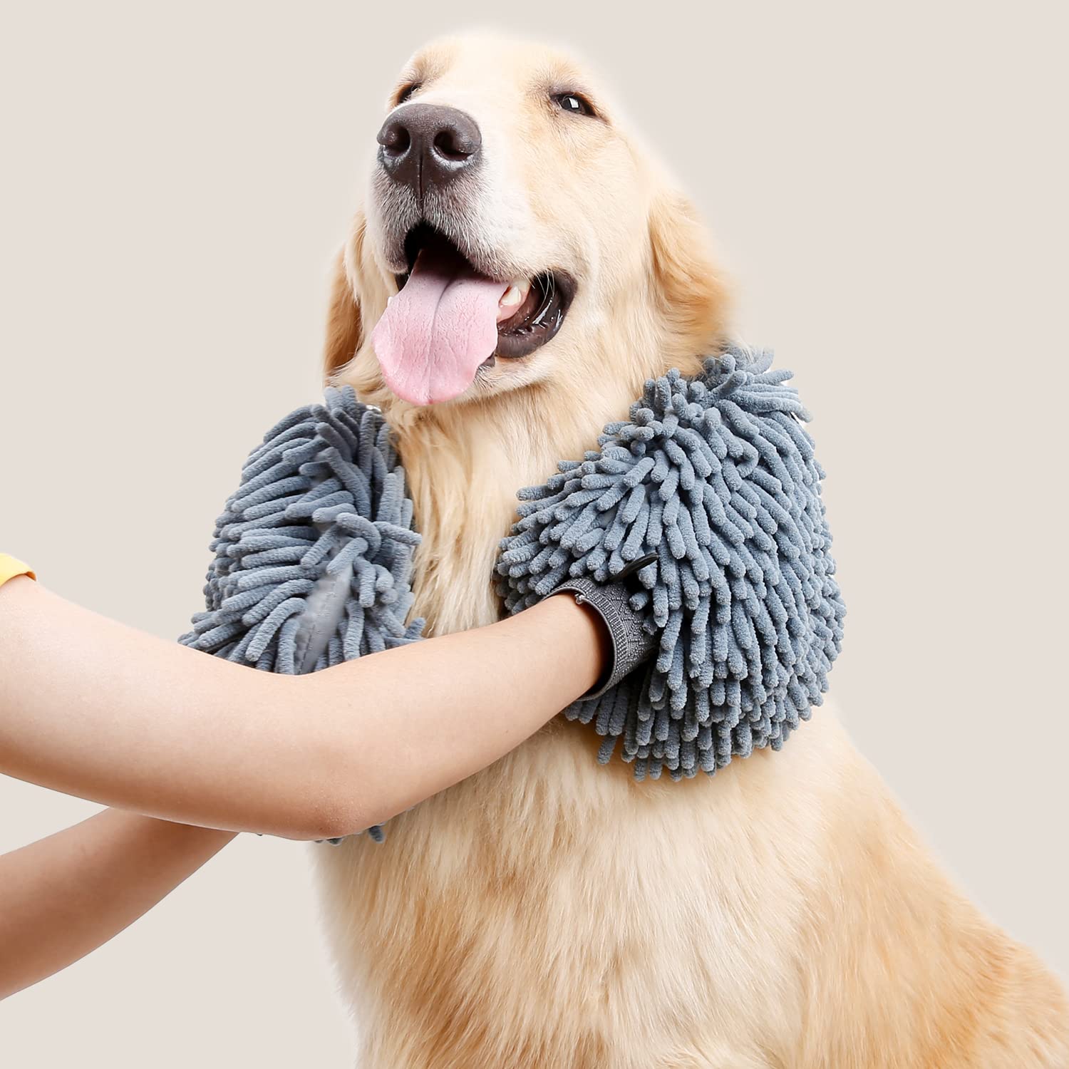 DogLemi Dry Bath Gloves two-pack offer convenient grooming kit