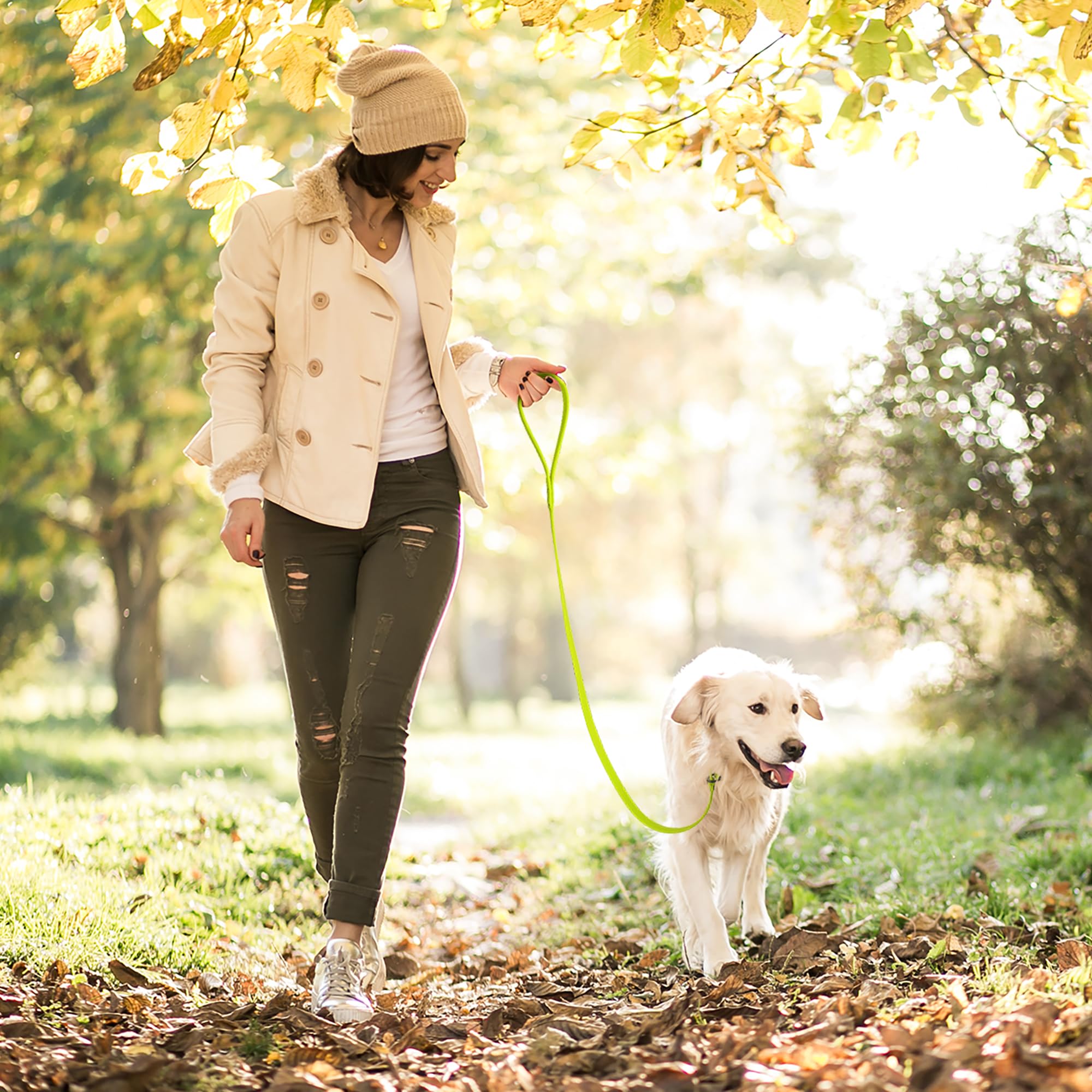 Dogline Biothane Slip Leash weather-ready performance in varied conditions.