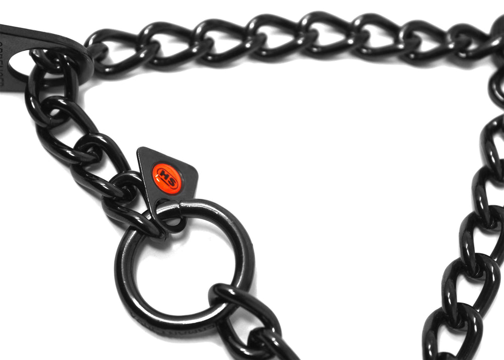 Dogline made-in-Germany craftsmanship badge signals high-quality collar construction.
