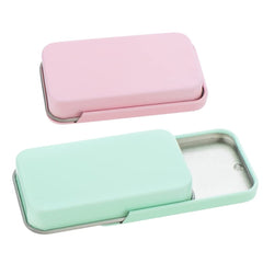 DQITJ feeder sliding cover demonstrates simple push-pull operation for quick access during feeding