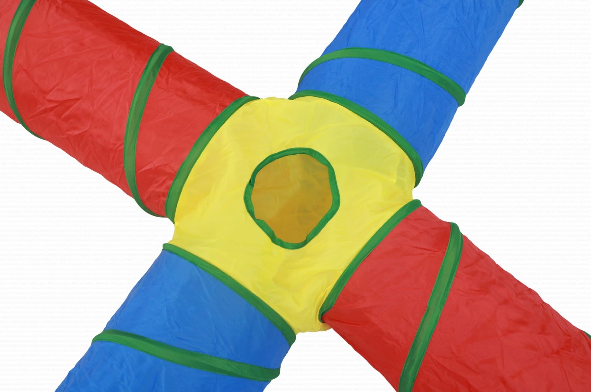 Dr. Fluffyyes Indoor-Play friendly tunnel provides enrichment for busy households.