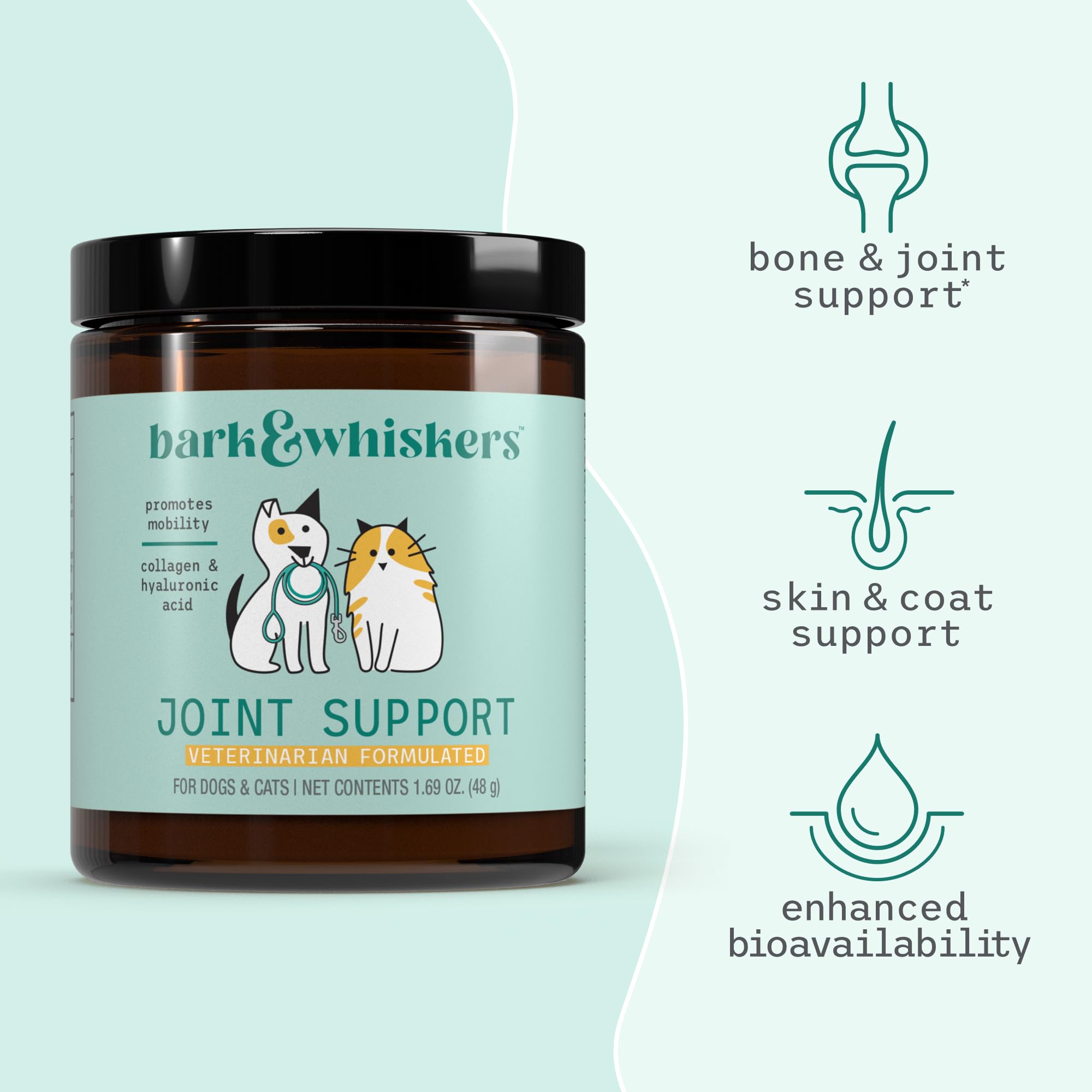 Dr. Mercola Bark & Whiskers serving spoon demonstrates convenient daily dosing.
