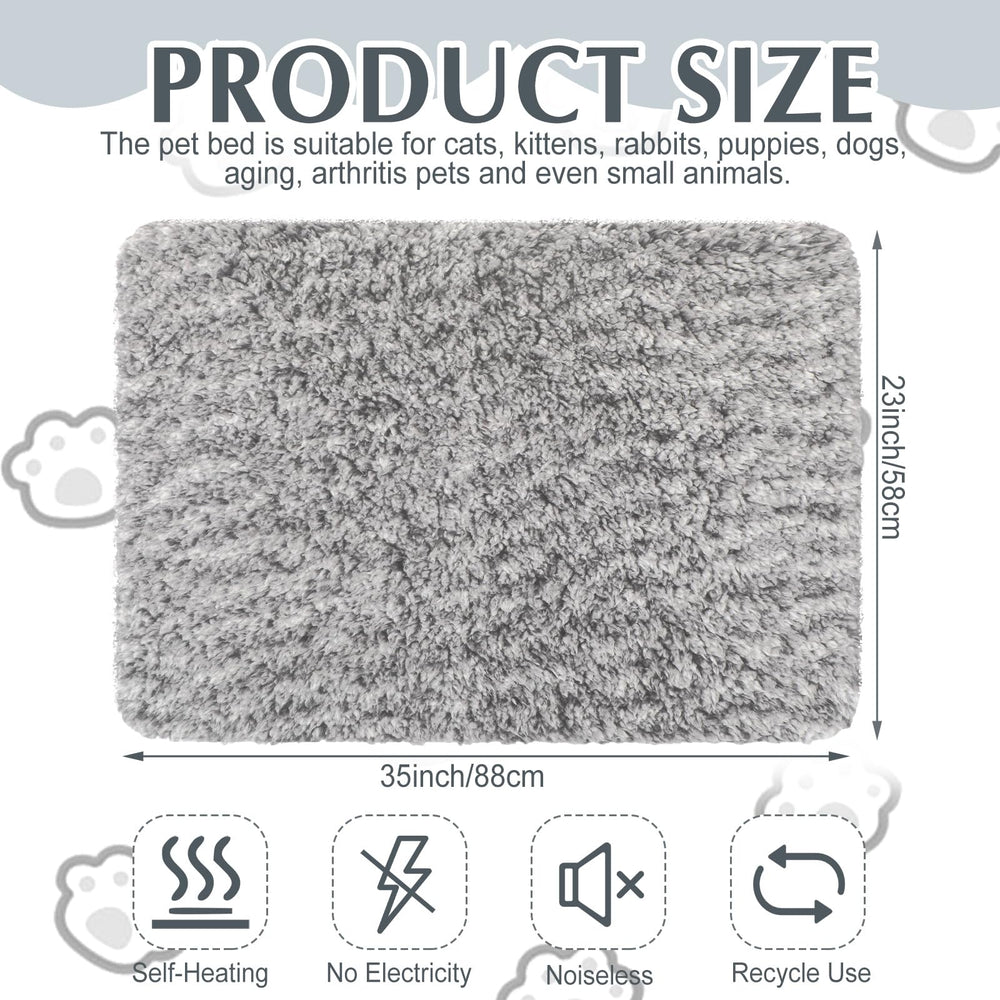 Drydiet self-warming pad gray with a cat relaxing to highlight warmth.